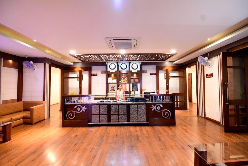 בודהגאיה Hotel Jataka Inn מראה חיצוני תמונה